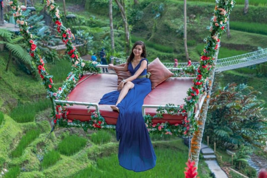 Alas Harum Bali Swing Bed